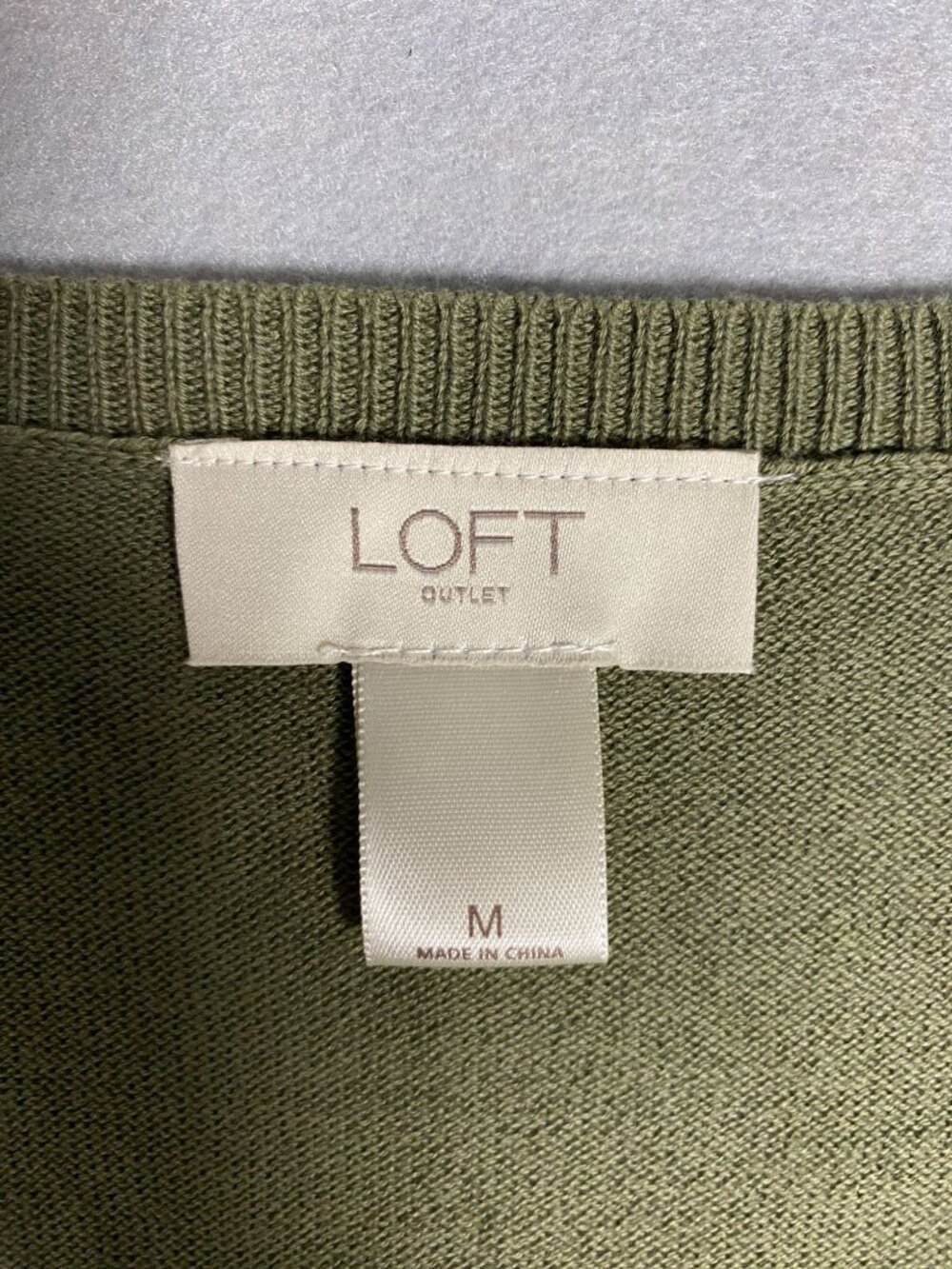 Loft Outlet Womens Olive Green Button-Up Cardigan M 100% Cotton Lightweight - Picture 4 of 7